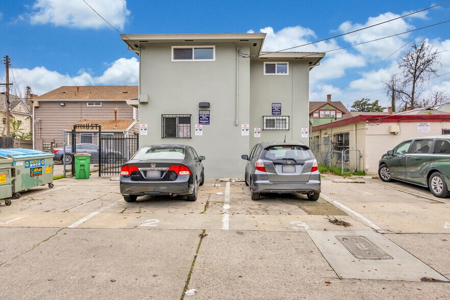 More Photos Of 1721 U St, Sacramento Apartments For Sale