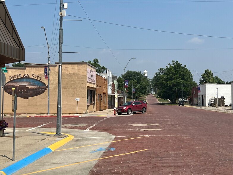 More Photos Of 337 2nd, Dodge Storefront Retail Office For Sale