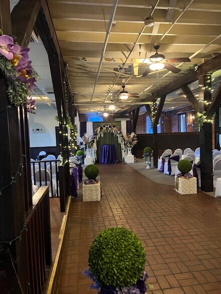 More Photos Of 315 W Solomon St, Griffin Office For Sale