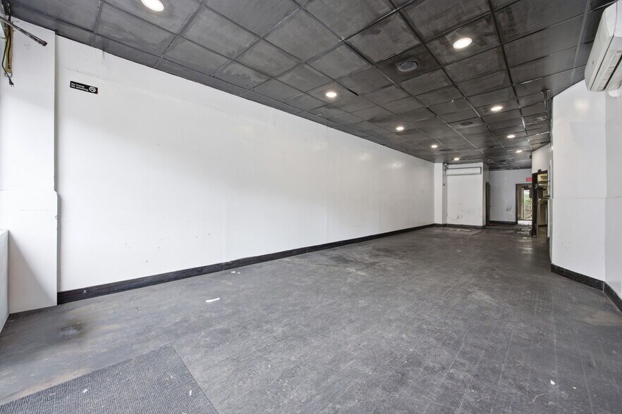 More Photos Of 513 Grand St, Brooklyn Storefront Retail Residential For Lease