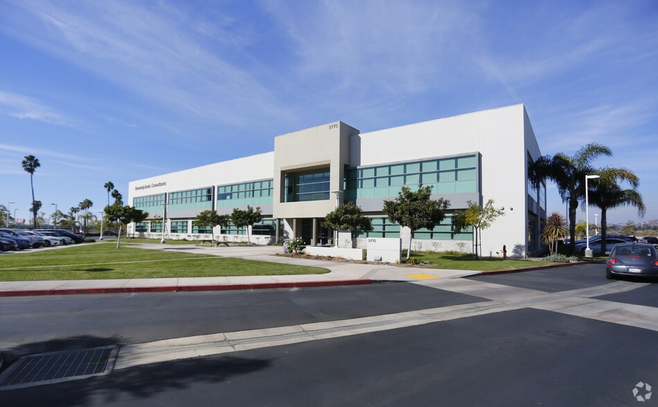 More Photos Of 2775 N Ventura Rd, Oxnard Office For Lease