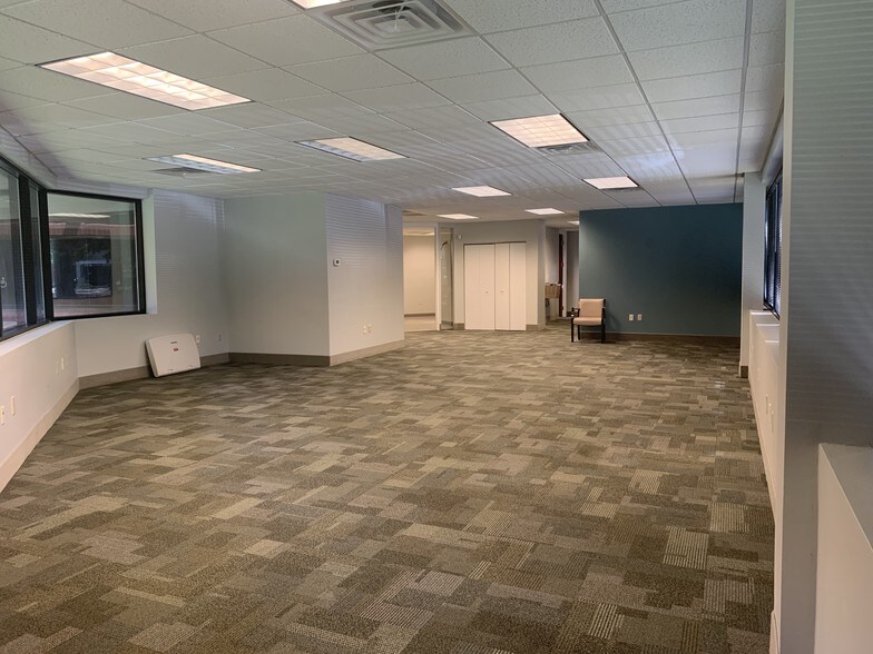 More Photos Of 348 Southport Cir, Virginia Beach Medical For Lease