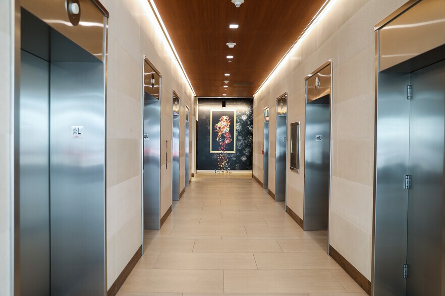 More Photos Of 1660 Lincoln St, Denver Office For Lease