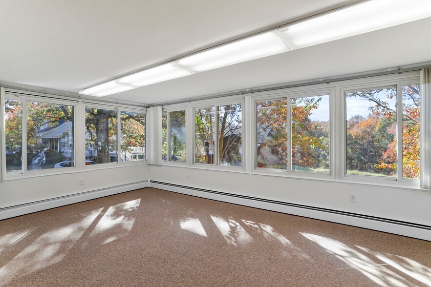More Photos Of 2893 Jessup Rd, Jessup Office For Sale