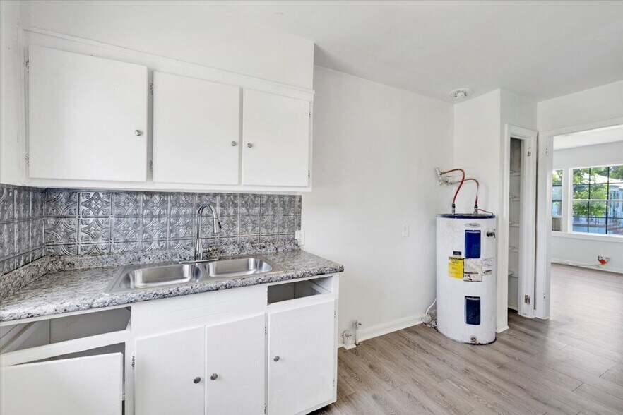 More Photos Of 3005 Avenue J, Birmingham Apartments For Sale