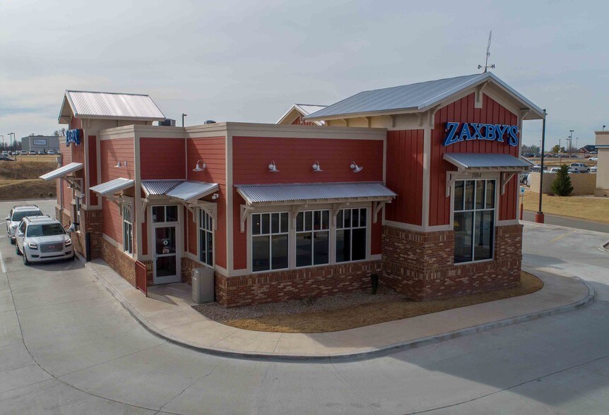 More Photos Of 1084 E State Highway 152, Mustang Restaurant For Lease