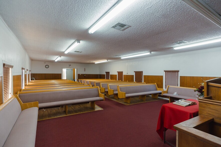 More Photos Of 21562 Reynolds Ave, Dos Palos Religious Facility For Sale