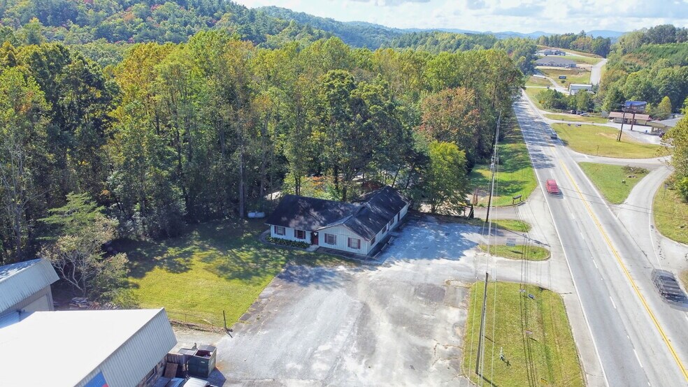 More Photos Of 1552 Highway 441 N, Clayton Office For Sale