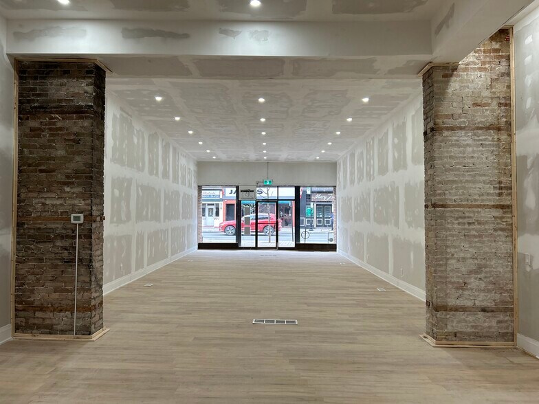 More Photos Of 47 W King St, Cobourg Storefront Retail Residential For Sale