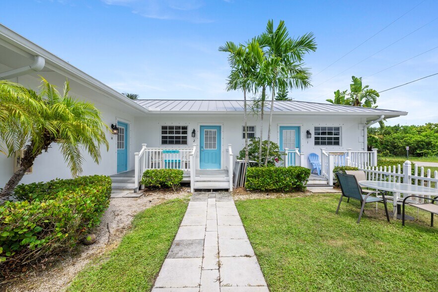 More Photos Of 2502 Tamarind Dr, Hutchinson Island Hotel For Sale