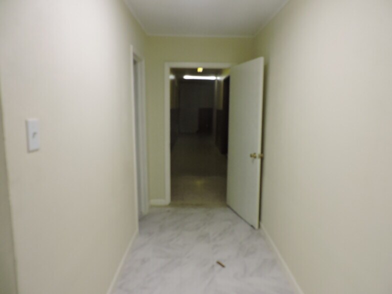 More Photos Of 9602 Fulton St, Houston Office For Lease