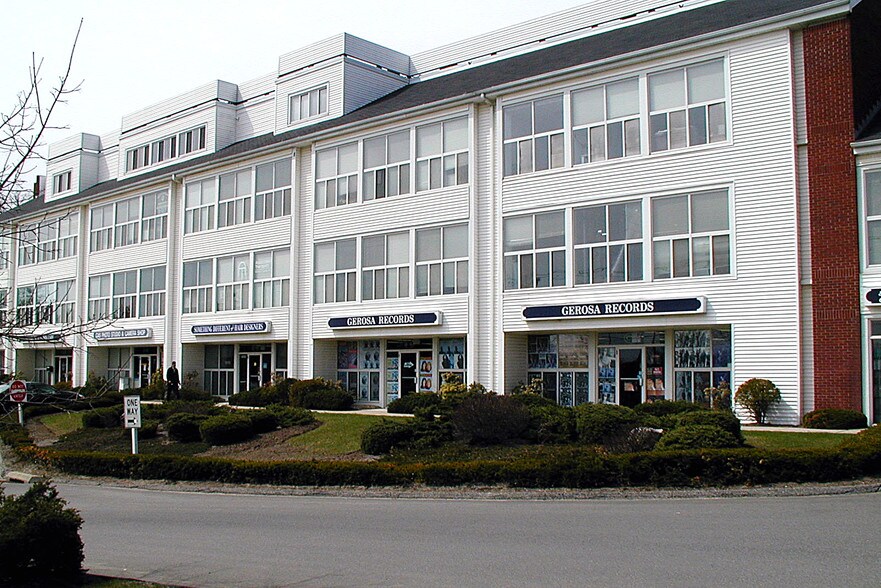 More Photos Of 246 Federal Rd, Brookfield Office For Sale