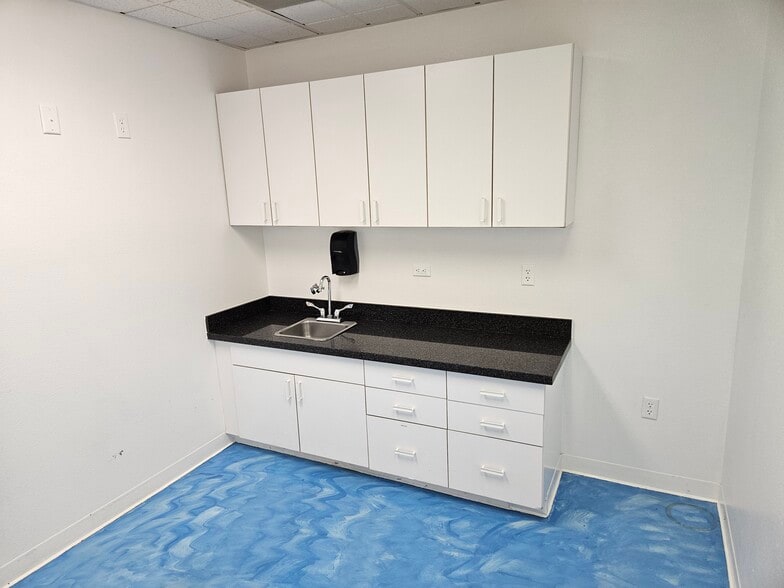 More Photos Of , Las Vegas Office For Sale