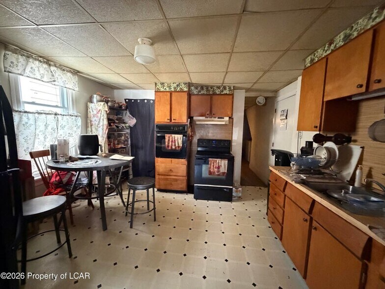 More Photos Of 71 N Kennedy St, Mcadoo Office For Sale