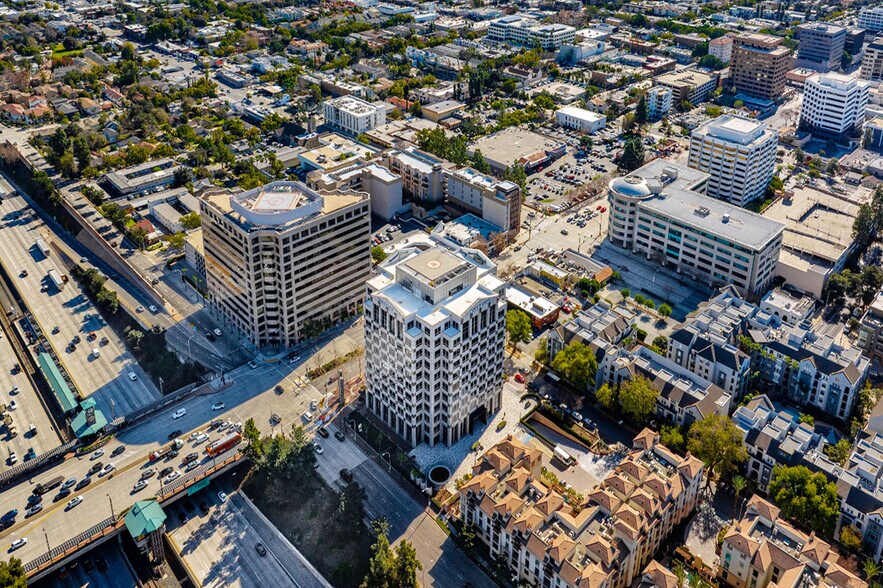 More Photos Of 301 N Lake Ave, Pasadena Office For Sale