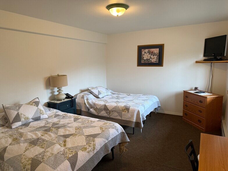 More Photos Of 51815 Kenai Spur Hwy, Kenai General Retail For Sale