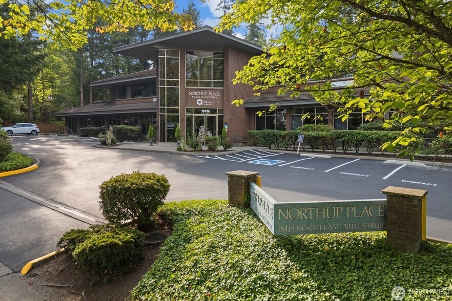 Primary Photo Of 15419 NE 20th St, Bellevue Medical For Sale
