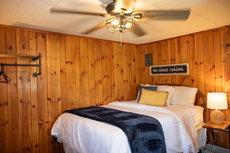 More Photos Of 2445 US-9 Rt, Peru Hotel For Sale