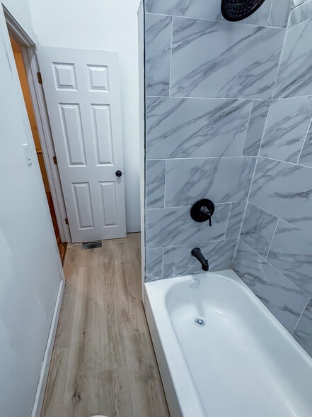 More Photos Of 8714 S Commercial Ave, Chicago Multifamily For Lease