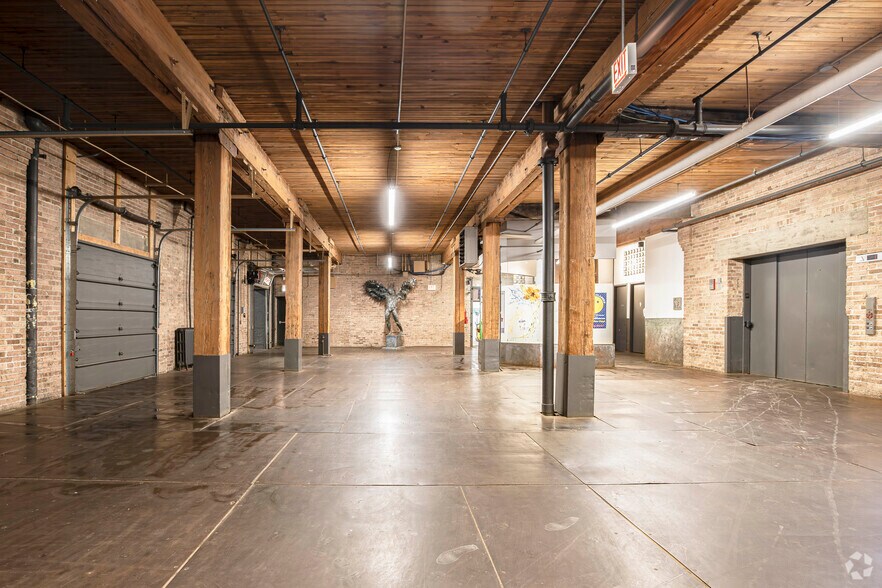 More Photos Of 1200 W 35th St, Chicago Office For Lease