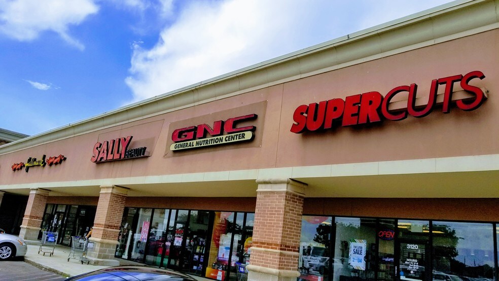 More Photos Of 3100-3142 S Gordon St, Alvin Freestanding For Lease