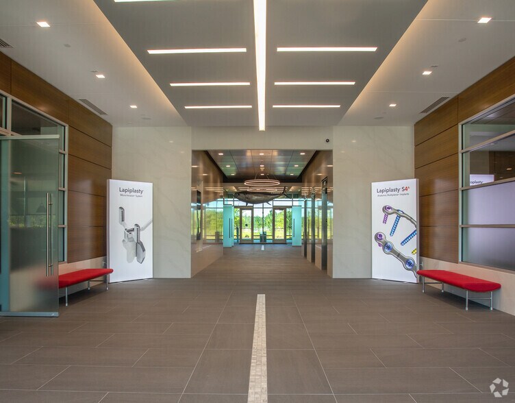 More Photos Of 100 Palmetto Park Pl, Jacksonville Office For Lease