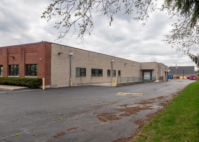More Photos Of 2555 Bethel Rd, Columbus Freestanding For Lease