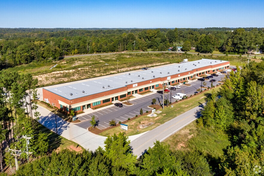 More Photos Of 9499 Old Bailes Rd, Fort Mill Light Distribution For Lease