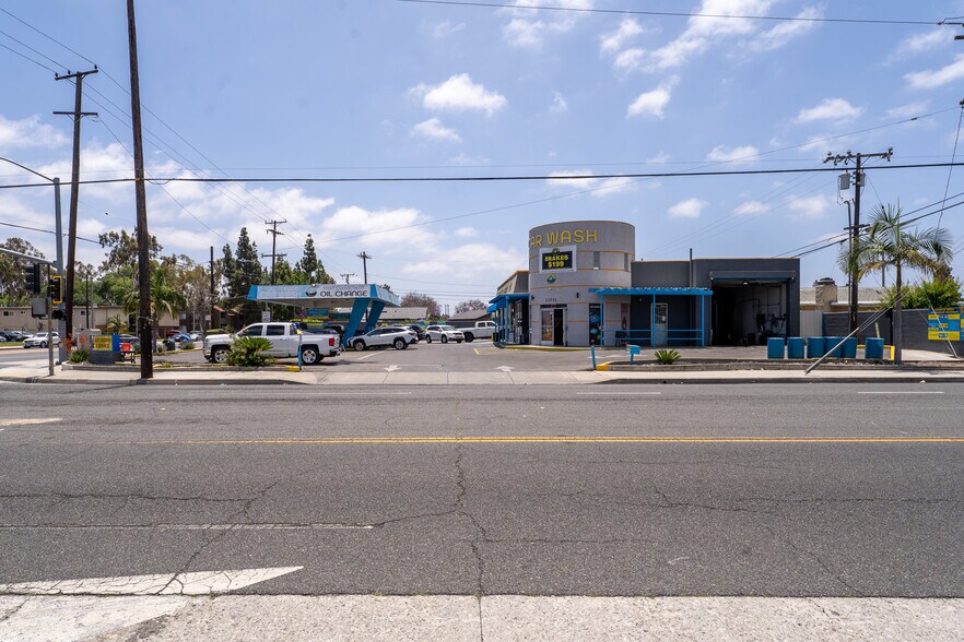 More Photos Of 21011 Pioneer Blvd, Lakewood Carwash For Sale