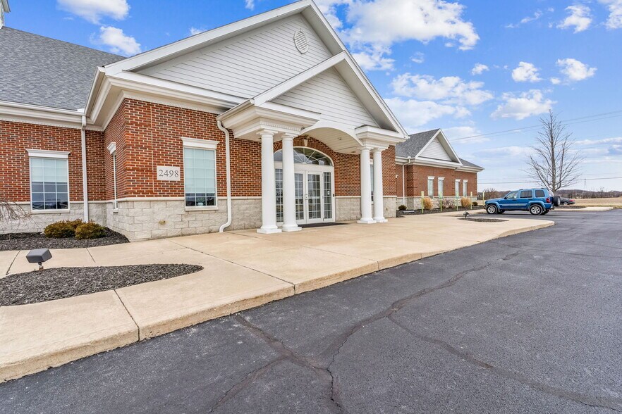 More Photos Of 2498 Bluestone Dr, Findlay Office For Lease