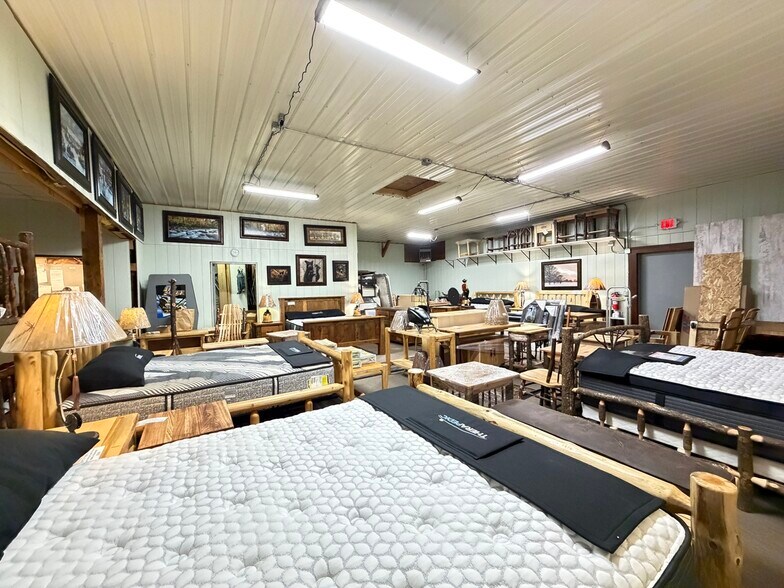 More Photos Of 5079 Highway 51, Mercer General Retail For Sale