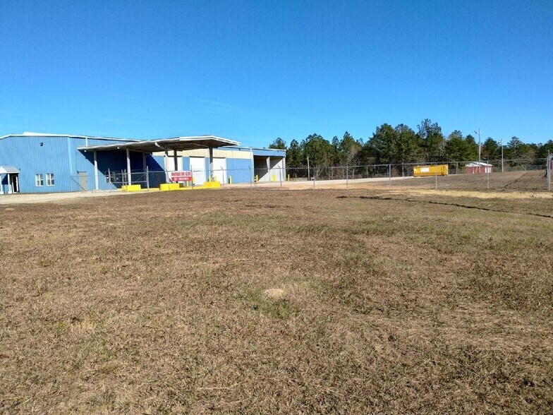More Photos Of 4300 Highway 43, Mc Intosh Truck Terminal For Lease