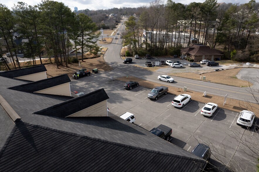 More Photos Of 2170 Clearbrook Rd, Birmingham Office For Sale