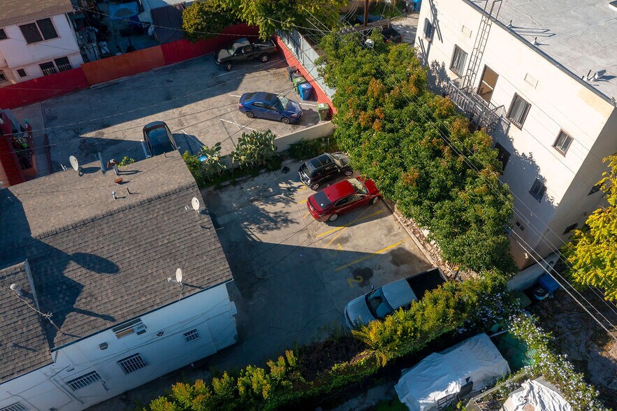 More Photos Of 205-207 W Vernon Ave, Los Angeles Apartments For Sale