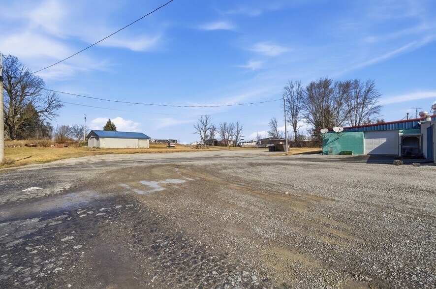 More Photos Of 15641 Oh-235, Belle Center Freestanding For Sale