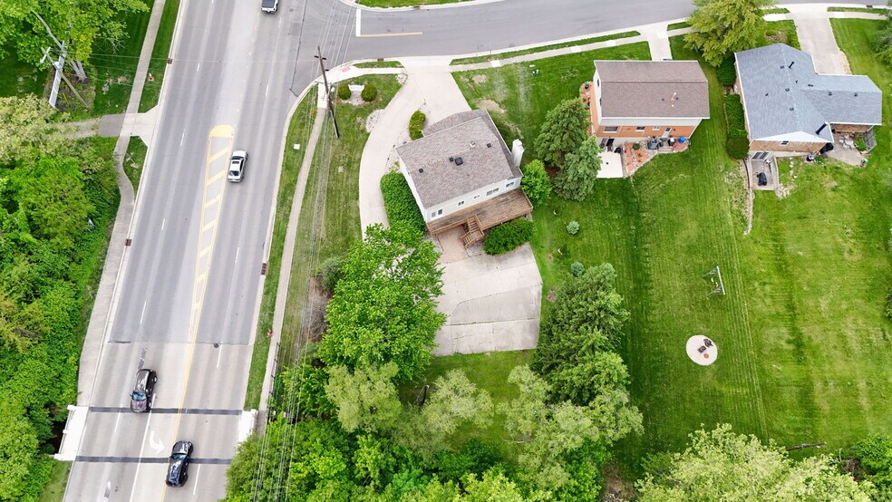 More Photos Of 10 Fairway Dr, Springboro Office Residential For Sale
