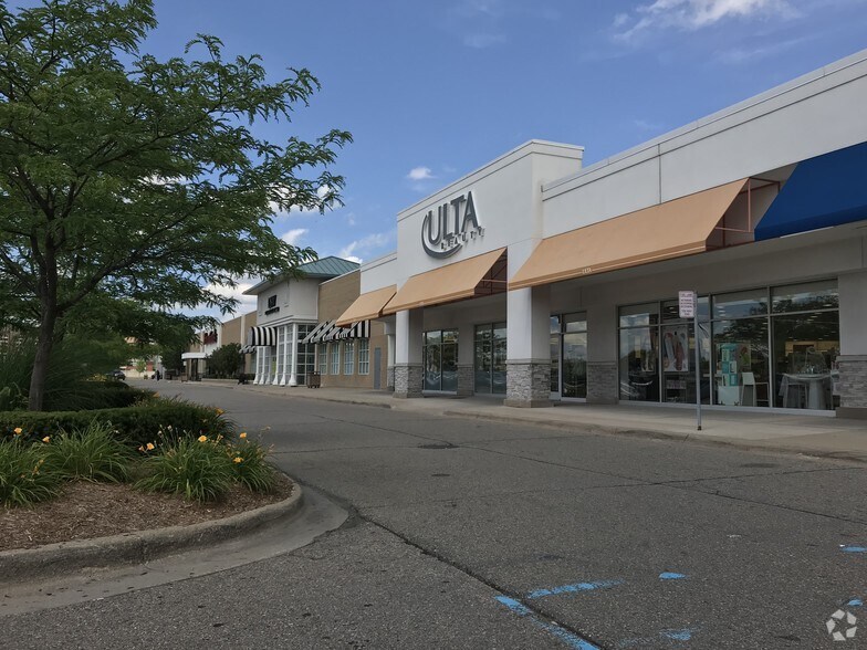 More Photos Of 500-740 John R Rd, Troy Unknown For Lease