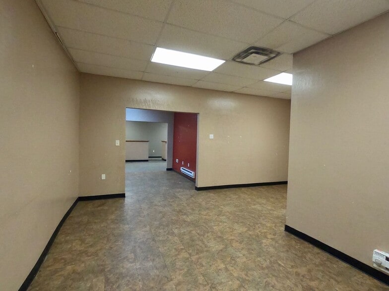 More Photos Of 1823 Commercial St NE, Albuquerque Warehouse For Sale