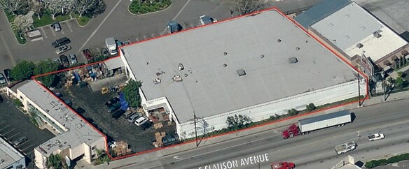 More Photos Of 8033-8037 E Slauson Ave, Montebello Manufacturing For Lease