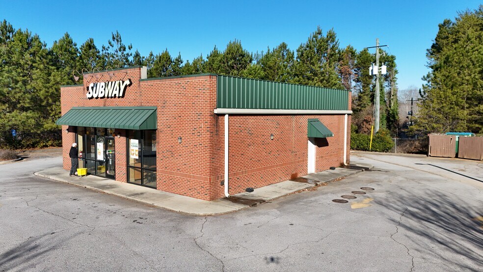 More Photos Of 2235 Jesse Jewell Pky NE, Gainesville Fast Food For Lease