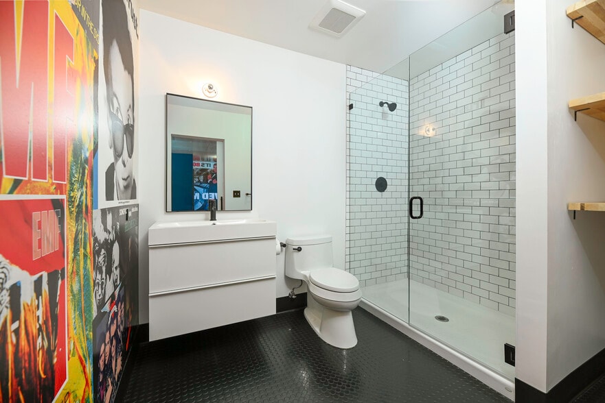 More Photos Of 13001 40th Ave S, Tukwila Specialty For Sale