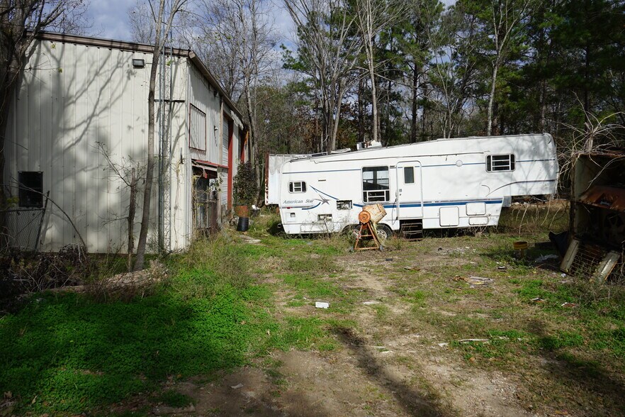 More Photos Of 140 Mosely, Livingston Land For Sale