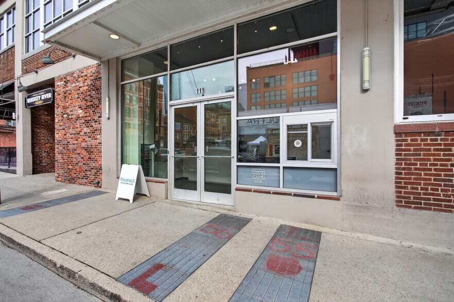 More Photos Of 111 Broadway, Nashville General Retail For Lease