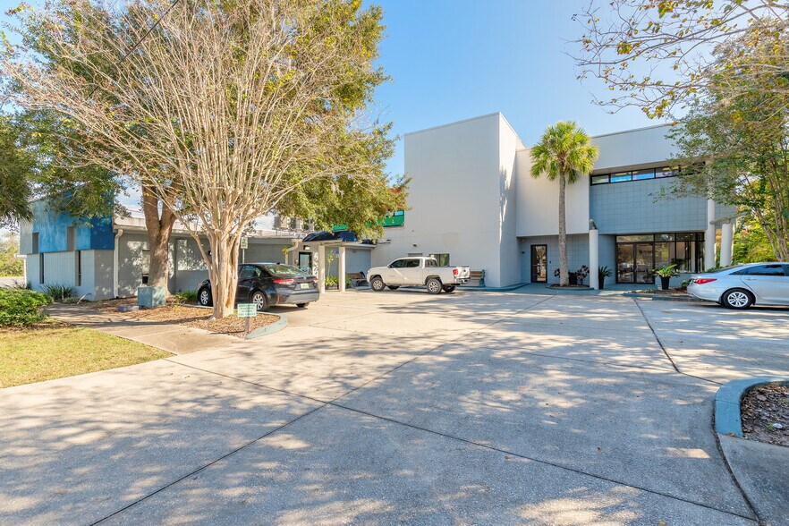Primary Photo Of 2650 N Dixie Fwy, New Smyrna Beach Office For Sale