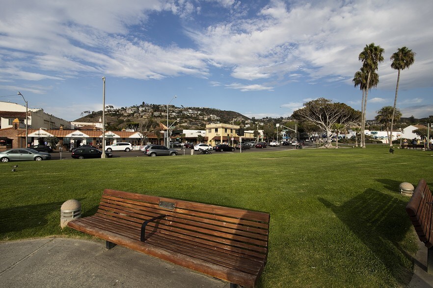 More Photos Of 224-226 Ocean Ave, Laguna Beach Freestanding For Lease