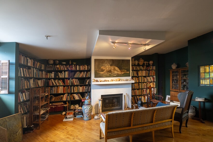 More Photos Of 230-234 Ferry St, Easton Loft Creative Space For Sale