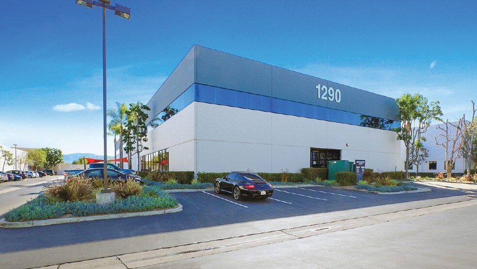 More Photos Of 1290 N Hancock St, Anaheim Office For Lease