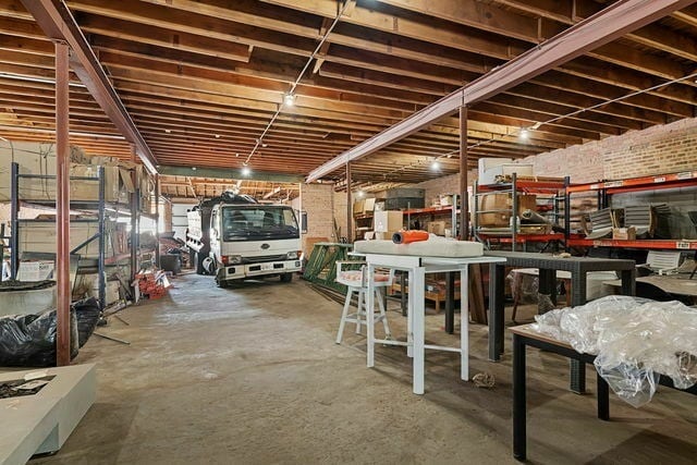 More Photos Of 4620-4622 W Fullerton Ave, Chicago Warehouse For Lease