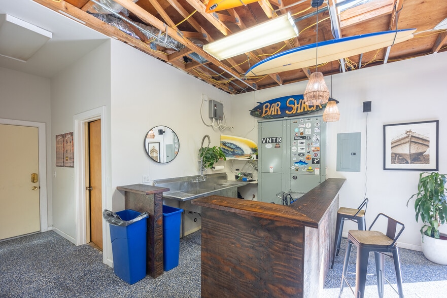 More Photos Of 313-323 Princeton Ave, Half Moon Bay Service For Sale