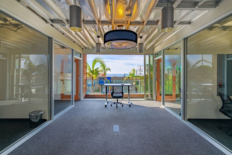More Photos Of 1104 Highland Ave, Manhattan Beach Loft Creative Space For Sale